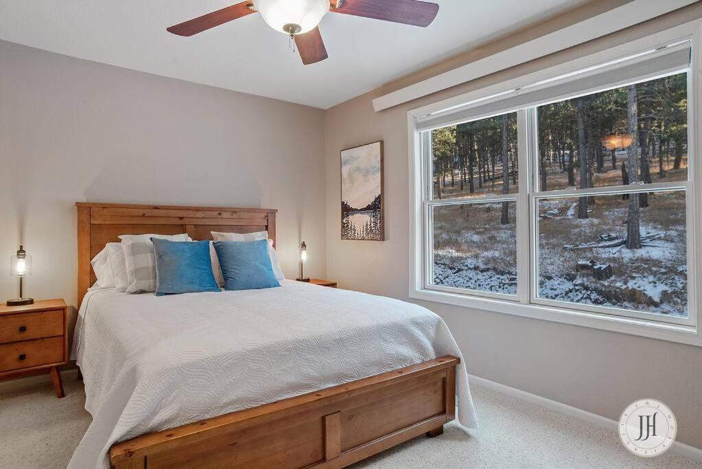 Elk Ridge Fire Place Custer Exteriér fotografie