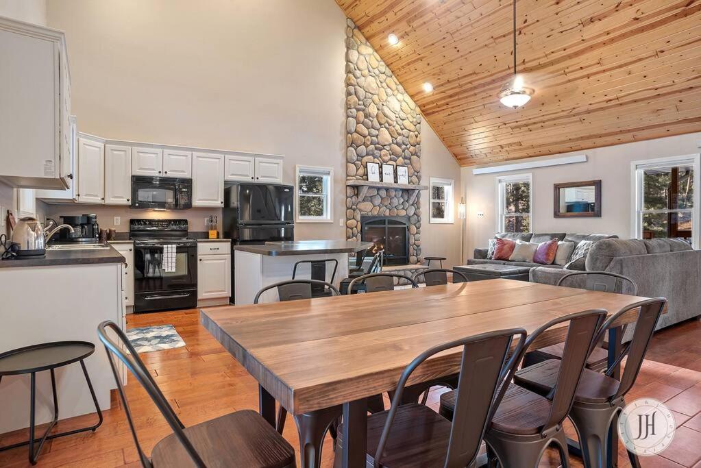 Elk Ridge Fire Place Custer Exteriér fotografie